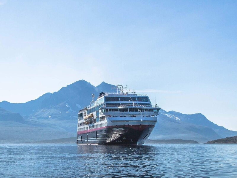 Cruise ship Midnatsol - Hurtigruten