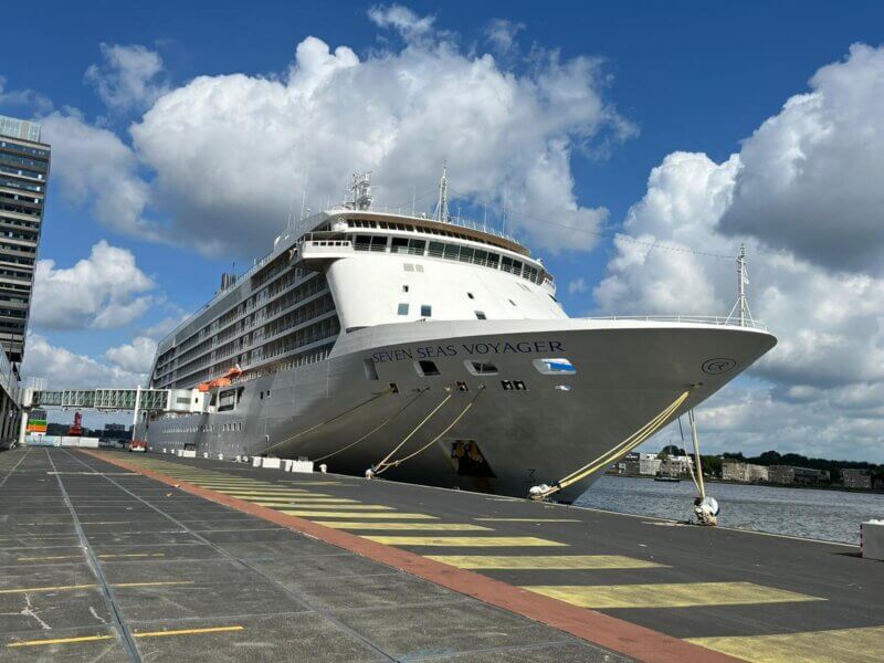 Cruise ship RES2021080461 - Regent Seven Seas