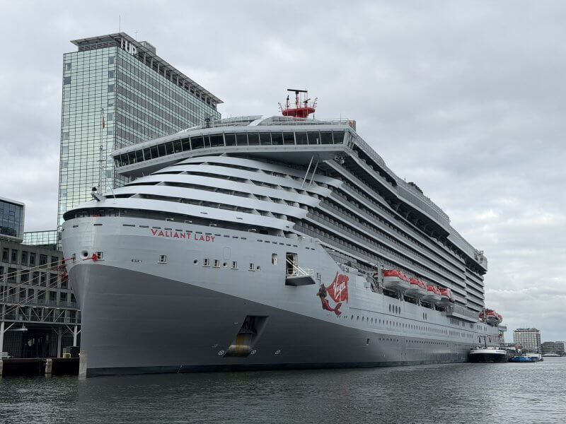 Cruise ship RES2024050127 - 