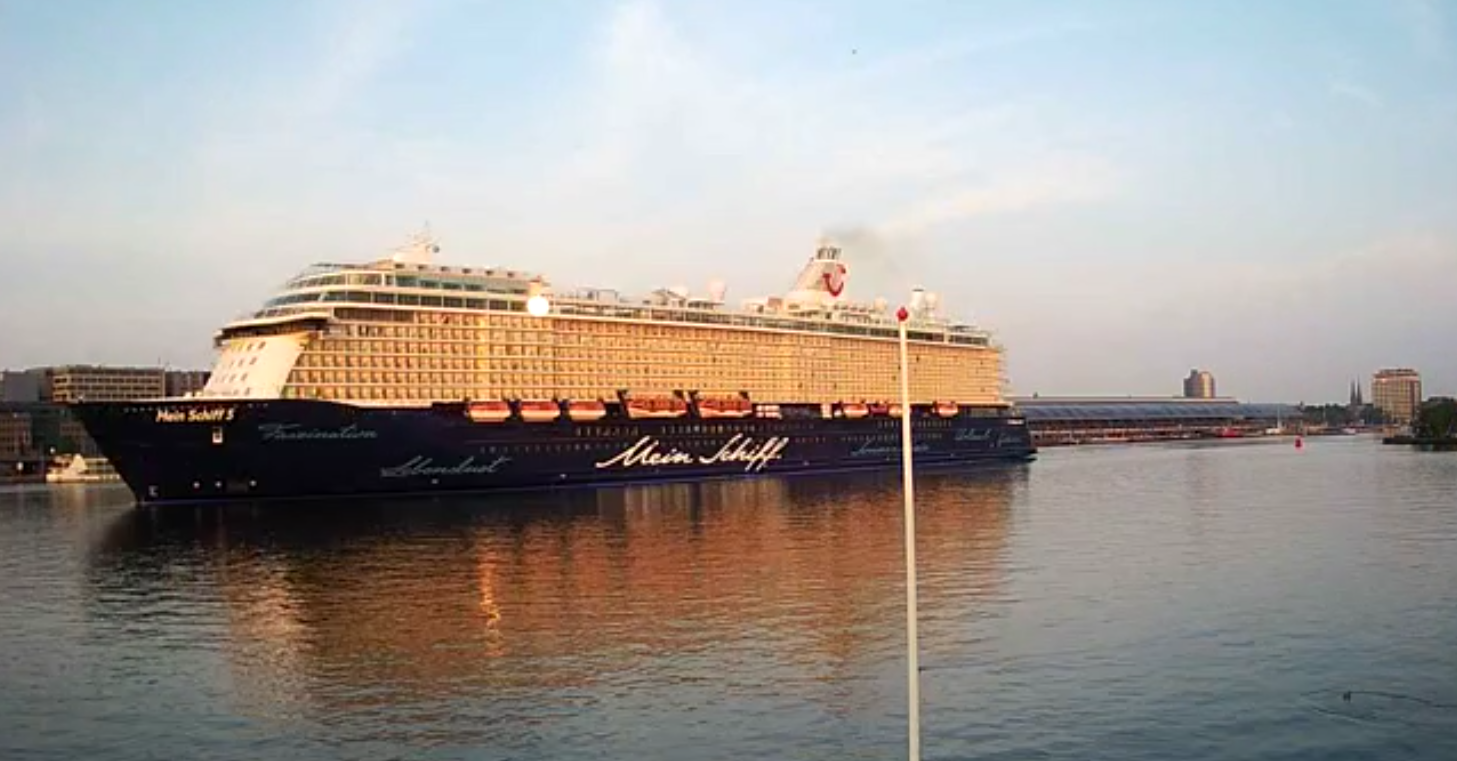 Cruise ship Mein Schiff 5 - TUI Cruises