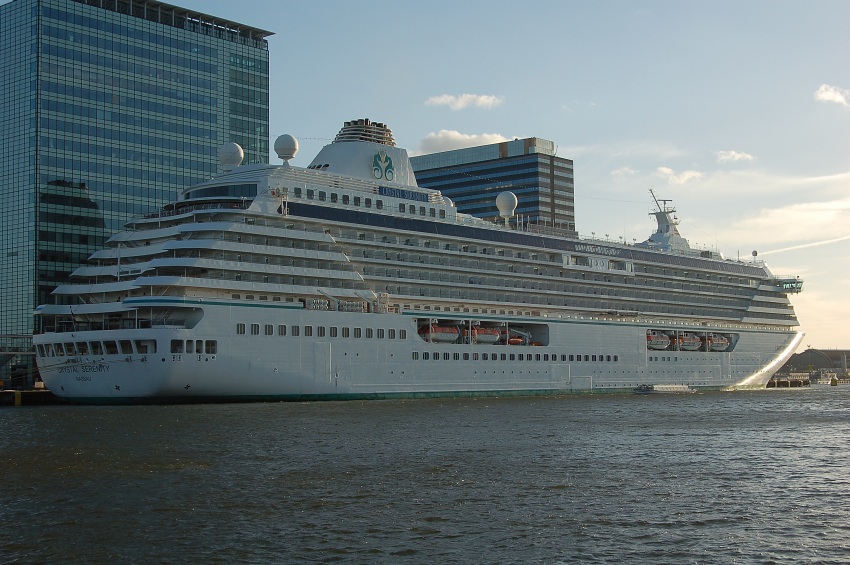 Cruise ship Crystal Serenity - Crystal Cruises